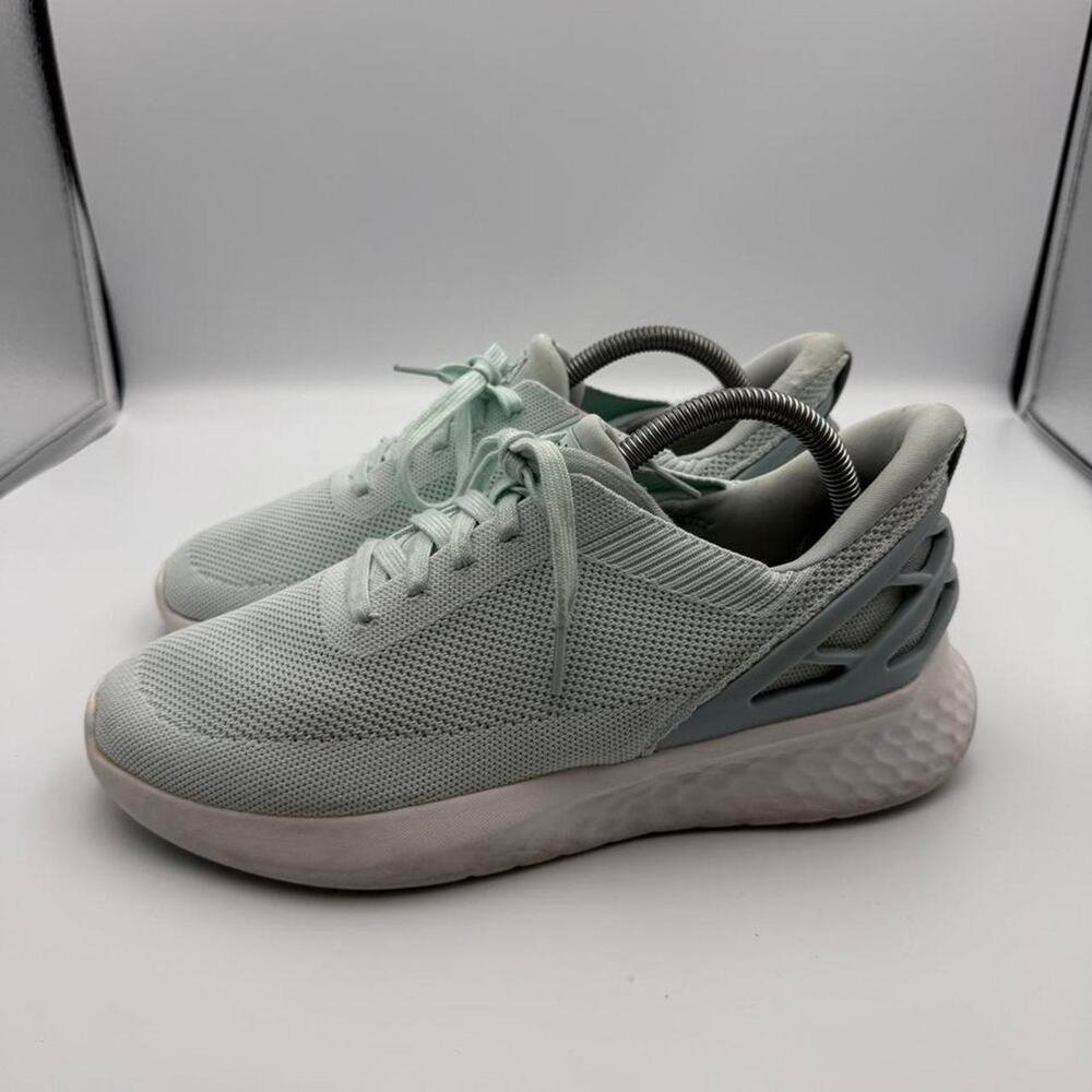 KIZIK Athens Hands Free Sneaker Mint Surf Spray Shadow Size M 8 Wide / w9.5 wide